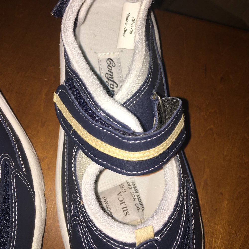 COMFORT CASE BLUE WHITE  & GOLD TENNIS WITH STRAPS